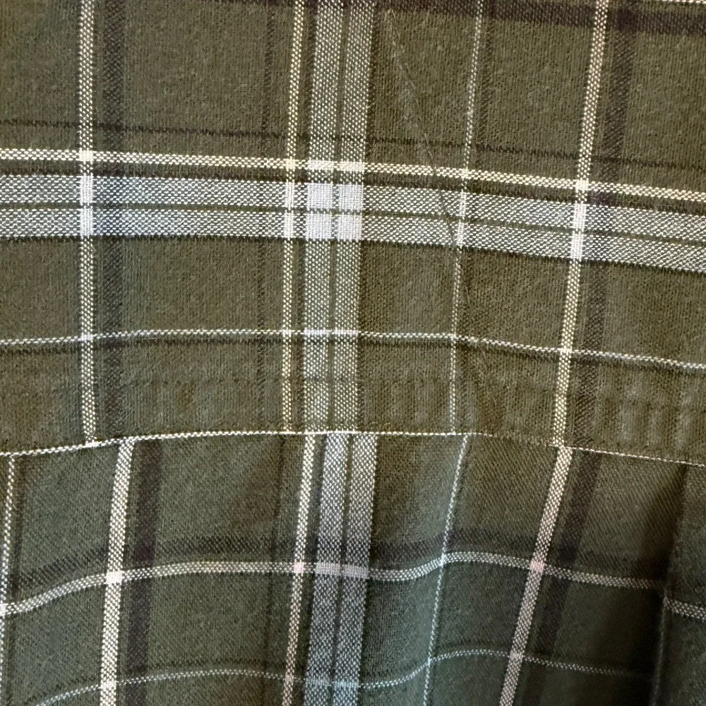 Wrangler Rugged Wear Mens XL Green Plaid Long Sleeve Button Down Shirt WGGH50694